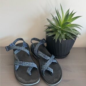 Chacos Women’s Size 10